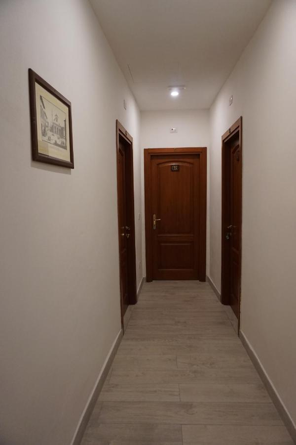 Holiday Rooms Florencia Exterior foto