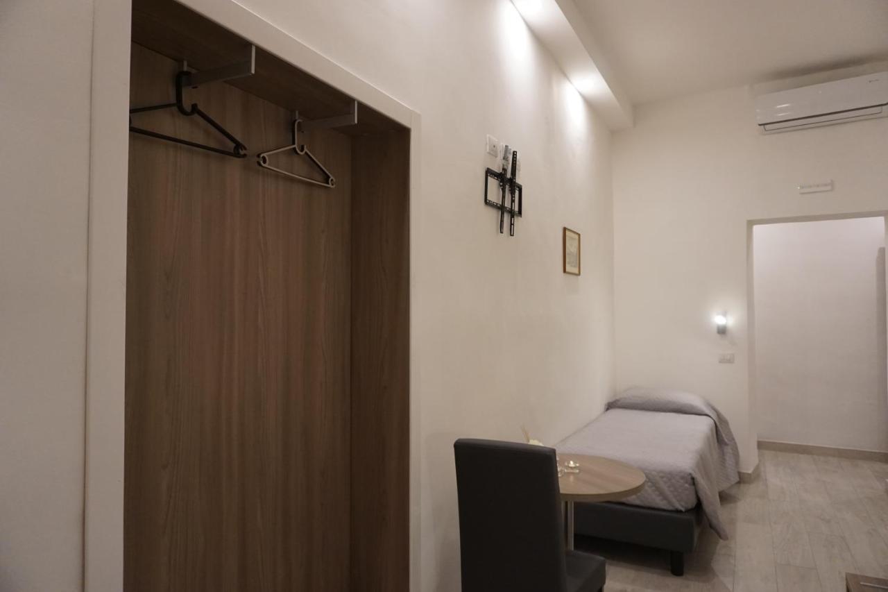 Holiday Rooms Florencia Exterior foto